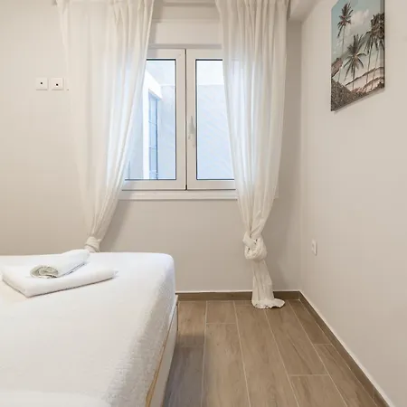 Gem Hidden Basement Treasure Apartment *